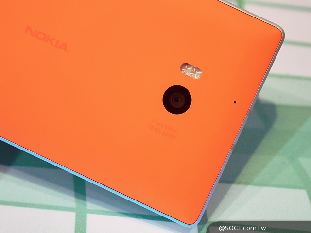 NOKIA Lumia 930登台 單機18900中華獨賣