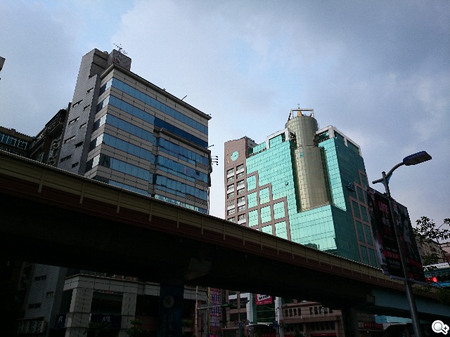 5吋防水機Sony Xperia Z2a 支援台灣4G全頻