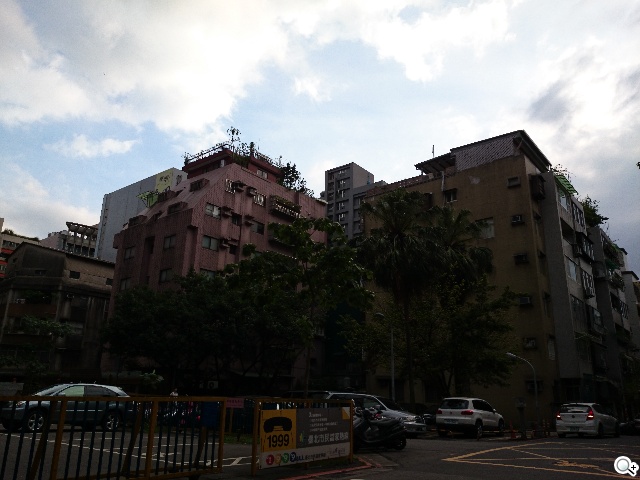 5吋防水機Sony Xperia Z2a 支援台灣4G全頻