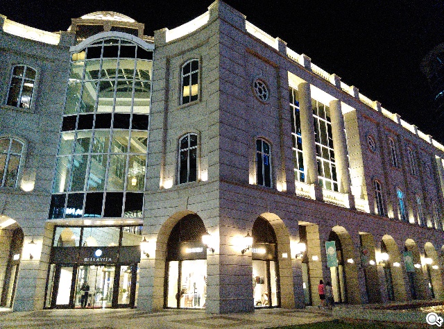 5吋4G智慧手機BenQ F5 四倍高感光暗處依舊精彩