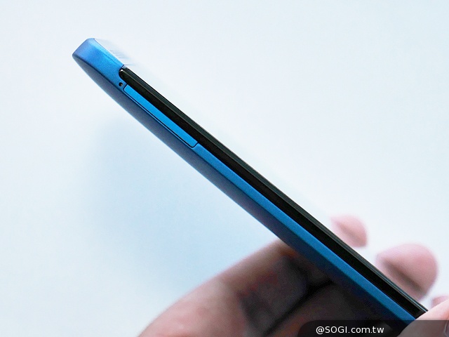 HTC One(E8)單機14900元 8/31前買就送五月天背蓋