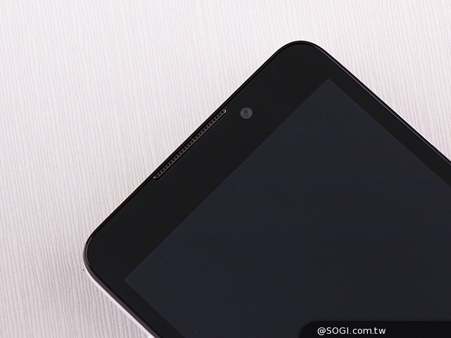 5吋MTK八核雙卡手機 酷派大神F1低價襲台