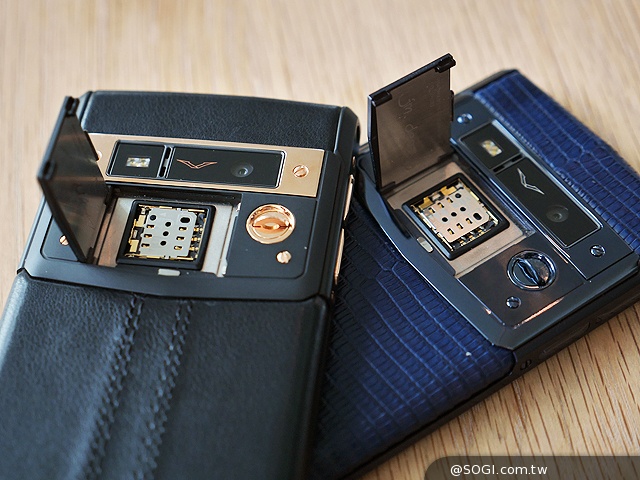 威圖最強奢華智慧機 Vertu Signature Touch動手玩