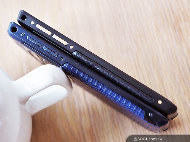 威圖最強奢華智慧機 Vertu Signature Touch動手玩