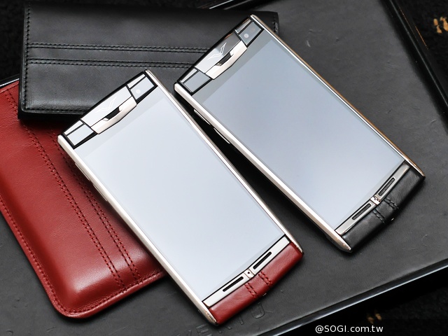 威圖最強奢華智慧機 Vertu Signature Touch動手玩