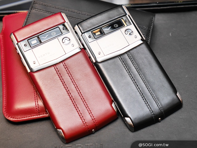威圖最強奢華智慧機 Vertu Signature Touch動手玩