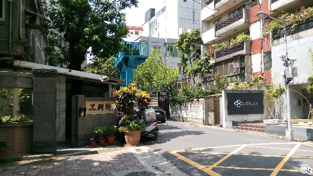 5吋MTK八核雙卡手機 酷派大神F1低價襲台