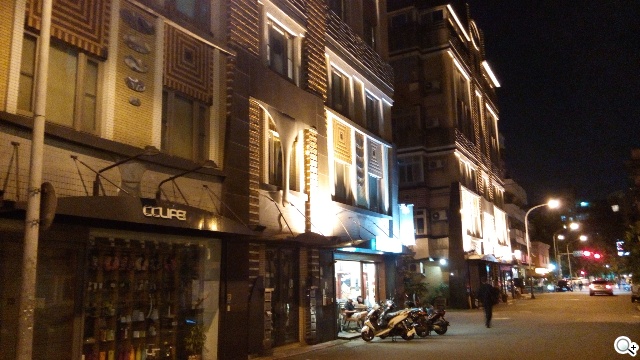 5吋MTK八核雙卡手機 酷派大神F1低價襲台