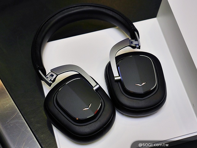 流著b&o音乐血液的奢华贵族 vertu hp-1v耳机动手玩