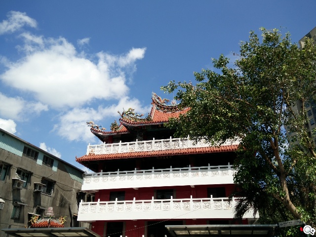 5吋4G手機OPPO N1 mini 翻轉相機輕鬆拍