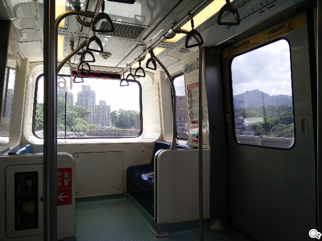 5吋4G手機OPPO N1 mini 翻轉相機輕鬆拍