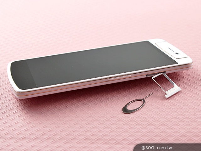 5吋4G手機OPPO N1 mini 翻轉相機輕鬆拍