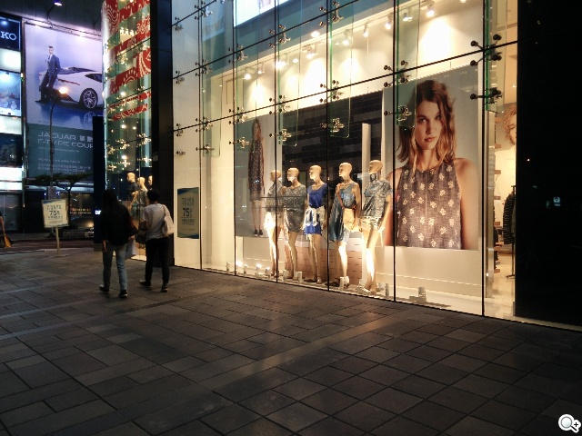 5吋4G手機OPPO N1 mini 翻轉相機輕鬆拍