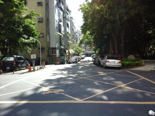 三星Tab 4 7.0 LTE 萬元有找的全頻4G小平板