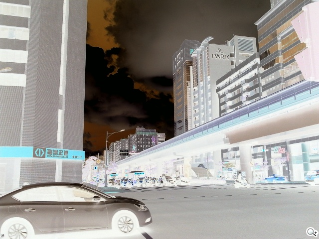 三星Tab 4 7.0 LTE 萬元有找的全頻4G小平板