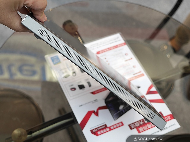 聯想Miix 2與Yoga Tablet 10 HD+應用展首賣 搶先動手玩【2014電腦應用展】