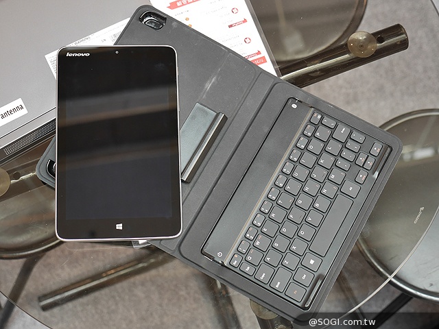 聯想Miix 2與Yoga Tablet 10 HD+應用展首賣 搶先動手玩【2014電腦應用展】