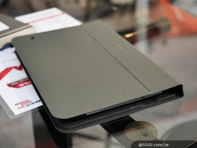 聯想Miix 2與Yoga Tablet 10 HD+應用展首賣 搶先動手玩【2014電腦應用展】