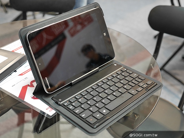 聯想Miix 2與Yoga Tablet 10 HD+應用展首賣 搶先動手玩【2014電腦應用展】