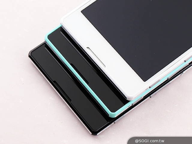 索尼4G全頻自拍手機Xperia C3 玩美彩妝新體驗