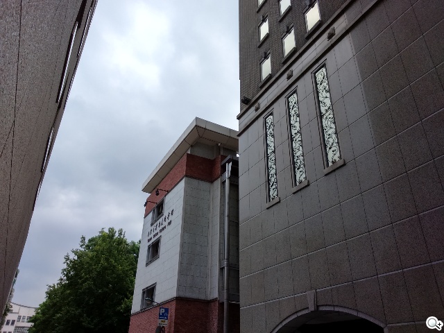 索尼4G全頻自拍手機Xperia C3 玩美彩妝新體驗