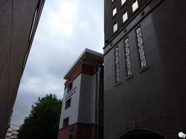 索尼4G全頻自拍手機Xperia C3 玩美彩妝新體驗