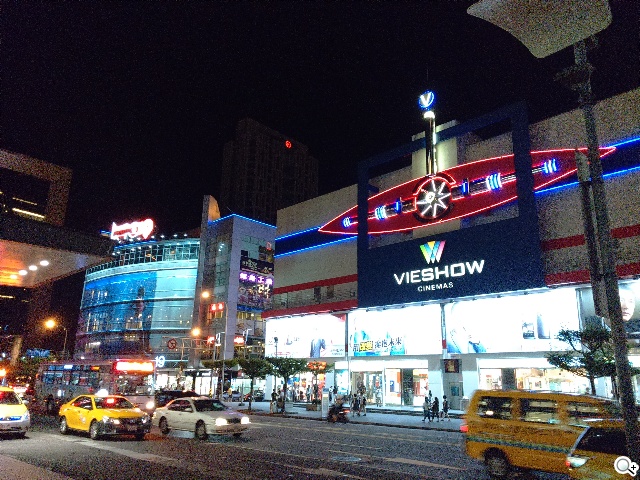 索尼4G全頻自拍手機Xperia C3 玩美彩妝新體驗