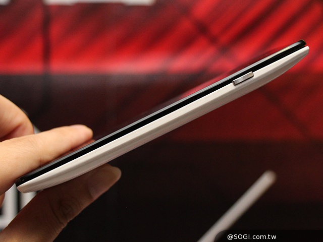 4G雙卡機InFocus M2搭8MP雙鏡頭 3988元搶市