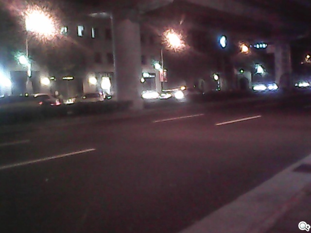 MOBIA M500雙卡摺疊功能機 娛樂、實用兼具 MOBIA M500雙卡摺疊功能機 娛樂、實用兼具