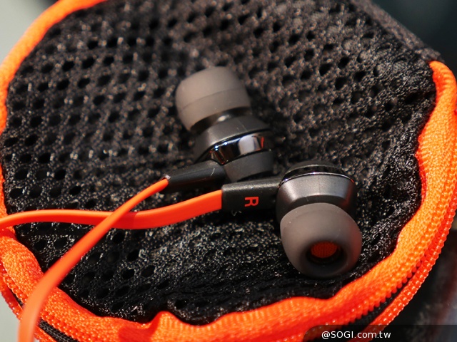 HTC Butterfly 2台灣9/2上市 乃木坂46再度代言