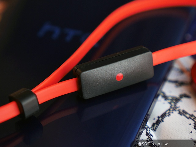 二代蝴蝶機登場！HTC Butterfly 2完整動手玩