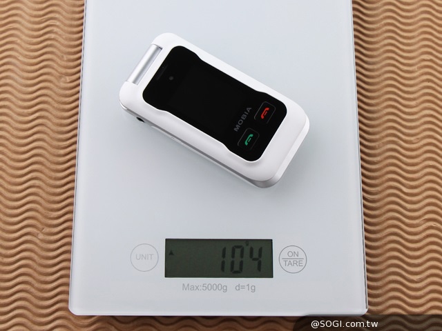 MOBIA M500雙卡摺疊功能機 娛樂、實用兼具 MOBIA M500雙卡摺疊功能機 娛樂、實用兼具