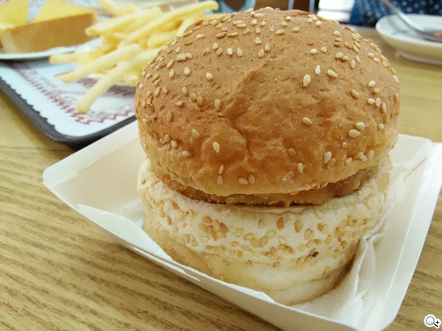 主打夜拍的5吋纖薄4G手機OPPO R3