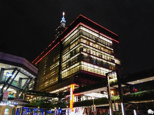 主打夜拍的5吋纖薄4G手機OPPO R3