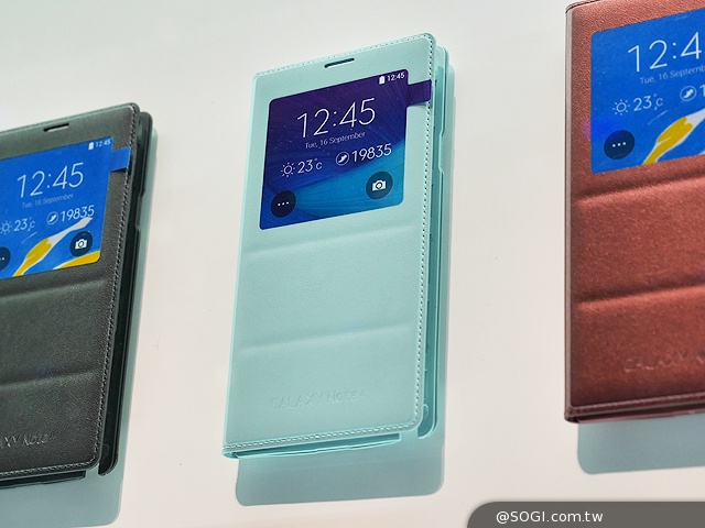 搶先動手玩!SAMSUNG GALAXY Note 4新旗艦報到【IFA 2014】 搶先動手玩!SAMSUNG GALAXY Note 4新旗艦報到【IFA 2014】