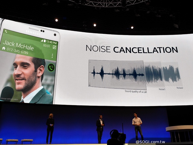 搶先動手玩!SAMSUNG GALAXY Note 4新旗艦報到【IFA 2014】 搶先動手玩!SAMSUNG GALAXY Note 4新旗艦報到【IFA 2014】