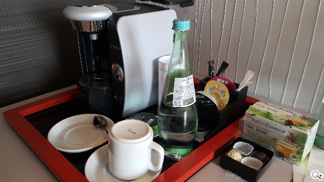 搶先動手玩!SAMSUNG GALAXY Note 4新旗艦報到【IFA 2014】 搶先動手玩!SAMSUNG GALAXY Note 4新旗艦報到【IFA 2014】