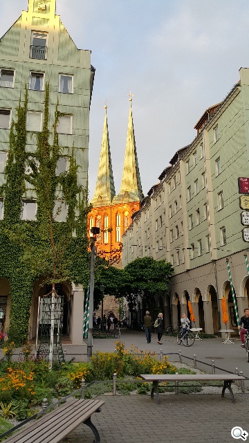 搶先動手玩!SAMSUNG GALAXY Note 4新旗艦報到【IFA 2014】 搶先動手玩!SAMSUNG GALAXY Note 4新旗艦報到【IFA 2014】