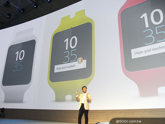 索尼SmartWatch 3、SmartBand Talk穿戴新品亮相【IFA 2014】