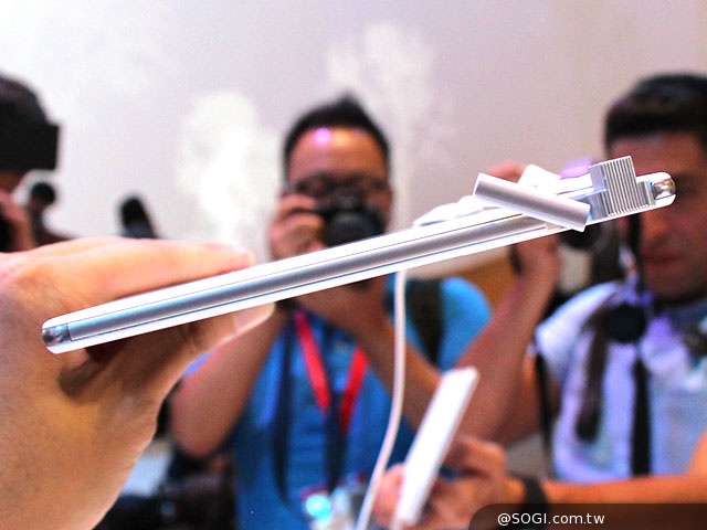 索尼8吋4G輕薄平板Z3 Tablet Compact【IFA 2014】