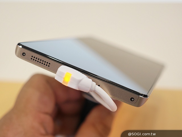 聯想旗艦Vibe Z2 Pro與中階Vibe Z2、X2動手玩【IFA 2014】 聯想旗艦Vibe Z2 Pro與中階Vibe Z2、X2動手玩【IFA 2014】