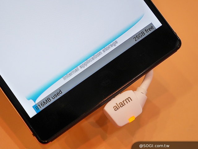 聯想旗艦Vibe Z2 Pro與中階Vibe Z2、X2動手玩【IFA 2014】 聯想旗艦Vibe Z2 Pro與中階Vibe Z2、X2動手玩【IFA 2014】