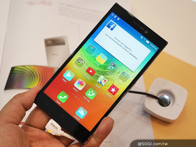 聯想旗艦Vibe Z2 Pro與中階Vibe Z2、X2動手玩【IFA 2014】 聯想旗艦Vibe Z2 Pro與中階Vibe Z2、X2動手玩【IFA 2014】