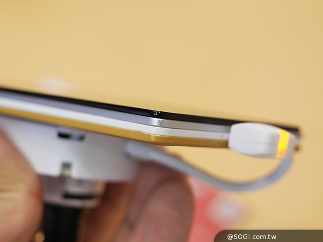聯想旗艦Vibe Z2 Pro與中階Vibe Z2、X2動手玩【IFA 2014】 聯想旗艦Vibe Z2 Pro與中階Vibe Z2、X2動手玩【IFA 2014】