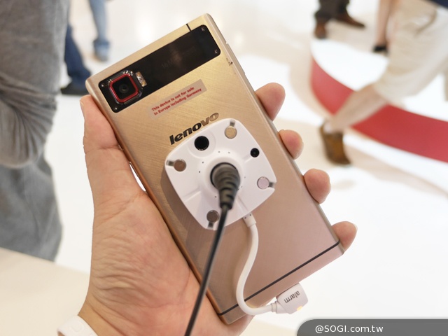 聯想旗艦Vibe Z2 Pro與中階Vibe Z2、X2動手玩【IFA 2014】 聯想旗艦Vibe Z2 Pro與中階Vibe Z2、X2動手玩【IFA 2014】