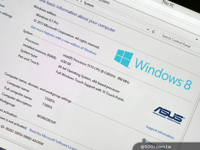 搭載新款Core M處理器 華碩T300FA變形筆電動手玩【IFA 2014】