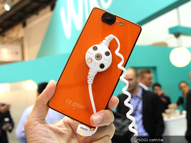 Tegra 4i四核4G手機WIKO HIGHWAY簡單玩【IFA 2014】