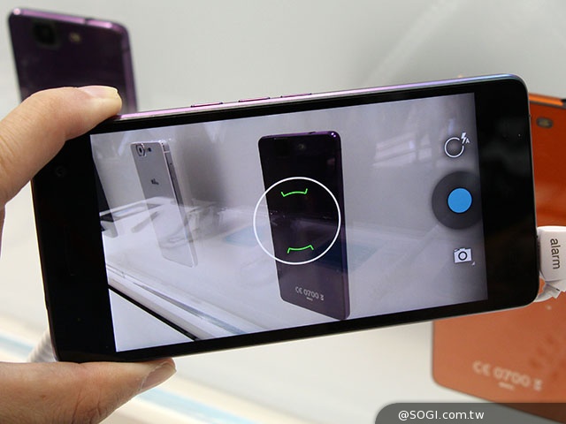 Tegra 4i四核4G手機WIKO HIGHWAY簡單玩【IFA 2014】