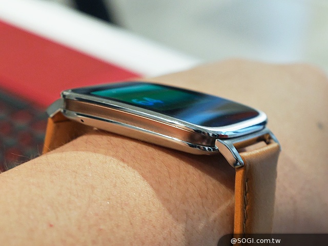 華碩首款智慧手錶 ASUS ZenWatch搶先體驗【IFA 2014】