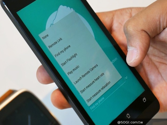 華碩首款智慧手錶 ASUS ZenWatch搶先體驗【IFA 2014】